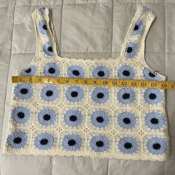 Rebellion Again Tank Top Women Sz Medium Cream Blue Floral Boho Crochet Crop - Picture 4 of 8